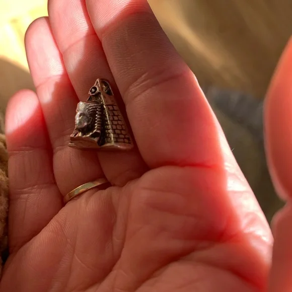 Jewelry - Picture 1 of 6